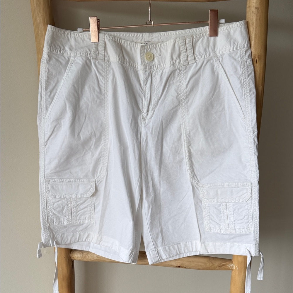 LOFT Ann Taylor White Lightweight Cotton Long Cargo Bermuda Shorts Leg Ties 8